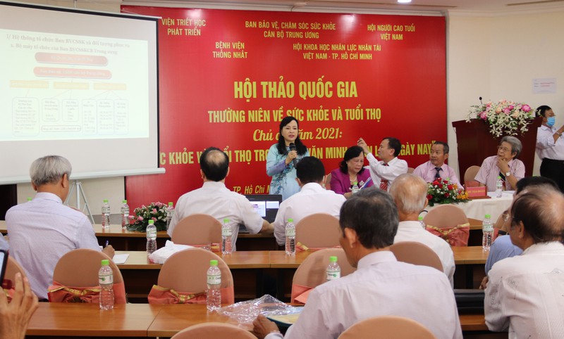 Dân số Việt Nam đang già nhanh: ‘Chưa giàu thì đã già’